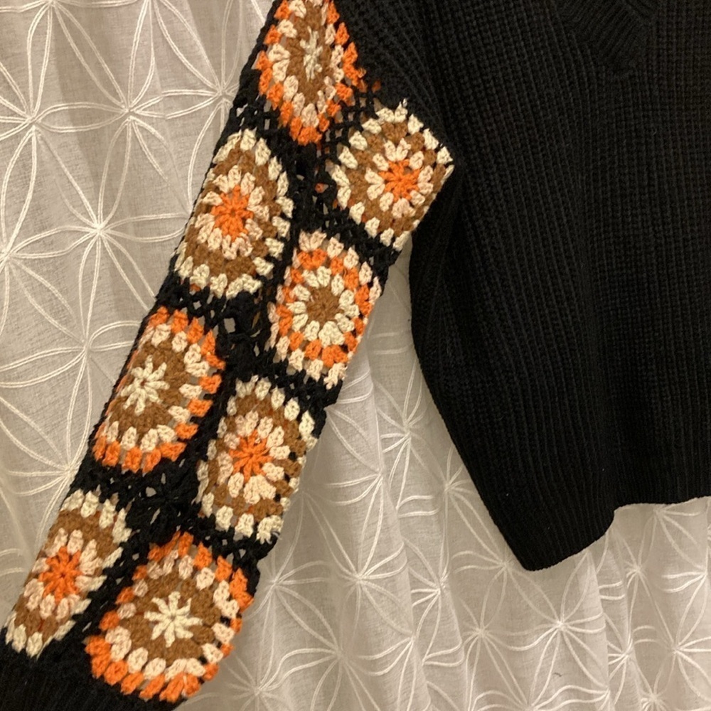 BiBi Granny Square Sweater - Picture 4 of 8